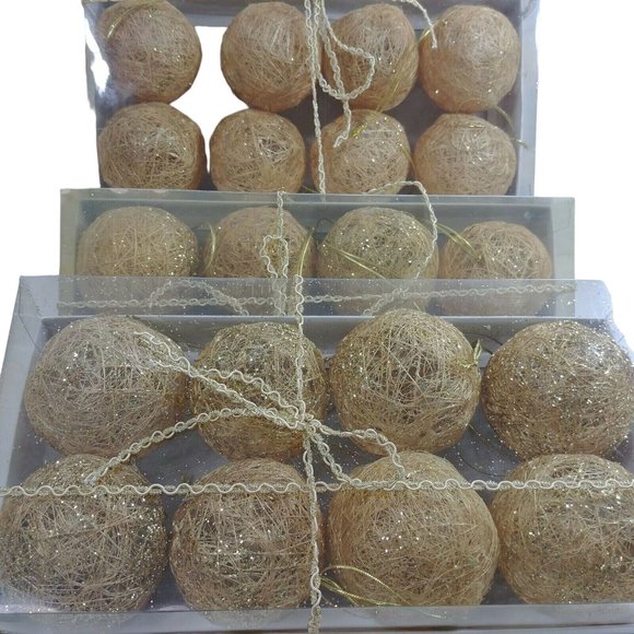 does not apply Accents Gold Spun Grass Raffia Balls W Hanger Boxed